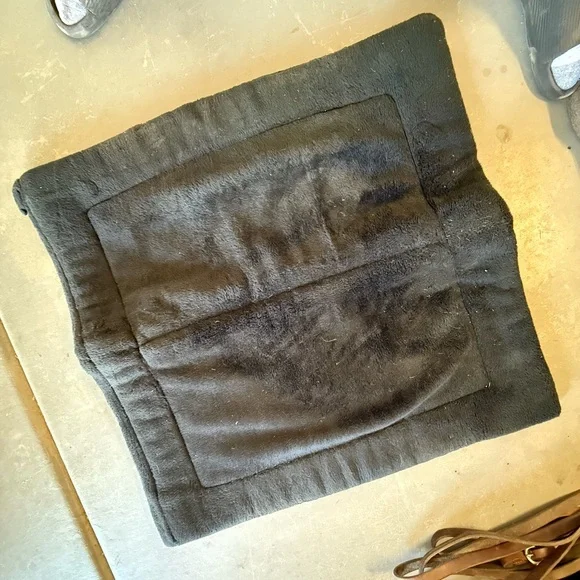 Western black fleece saddle pad - Picture 2 of 2